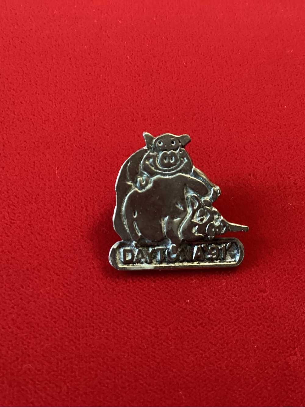 Harley‑Davidson Vintage Silver Pig Lapel Pin with Black Detailing